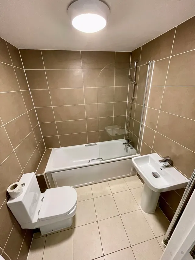 Photo 2 — Avon Close, Bournemouth BH8 8RF