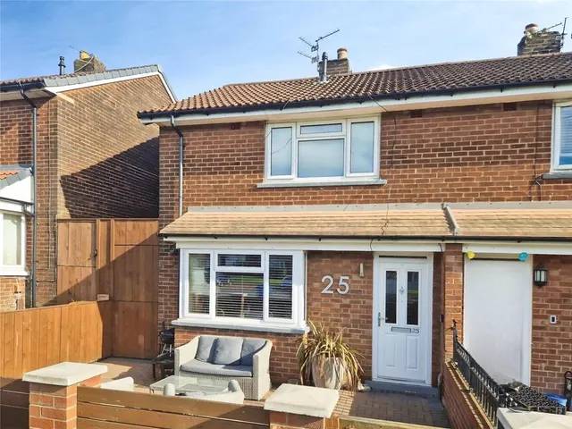 Thornfield Grove, Little Hulton, M38, photo 1