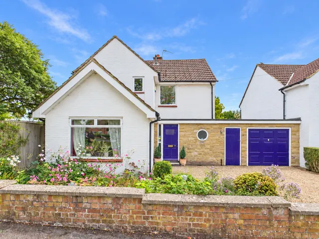 Fairway, Princes Risborough, HP27, photo 1