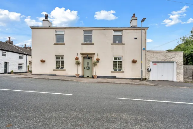Belthorn Road, Belthorn, BB1, photo 1