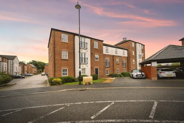 Horseshoe Crescent, Birmingham, B43, photo 1