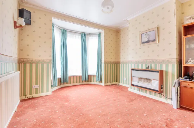 Priory Road, St Denys, SO17, photo 2