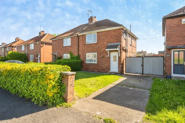 Crookes Broom Lane, Hatfield, DN7, photo 1
