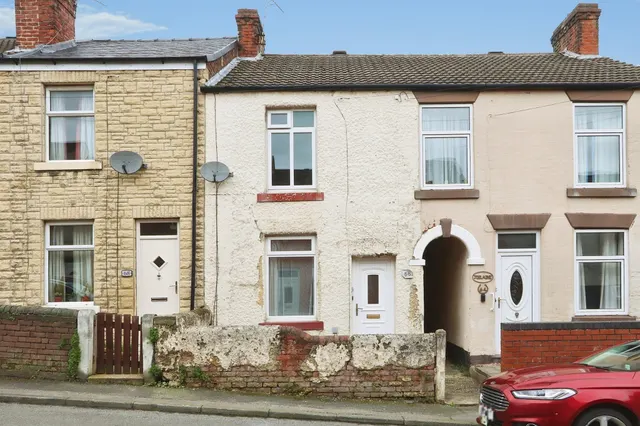Sanforth Street, Chesterfield, photo 1