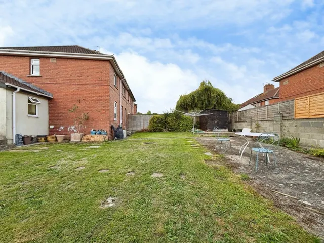 Creswicke Road, BS4, photo 2