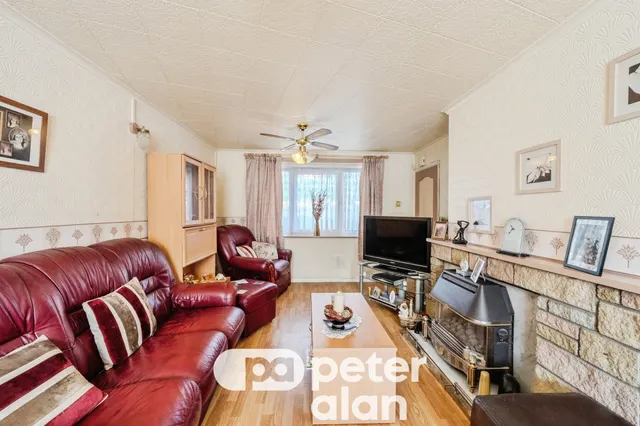 Quilter Close, Newport, NP19, photo 3