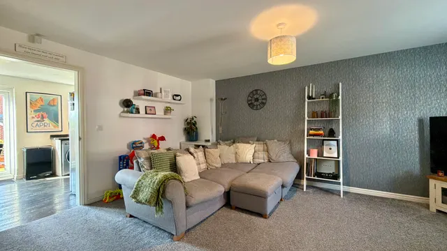 Zorbit Mews, Hyde, SK14, photo 3