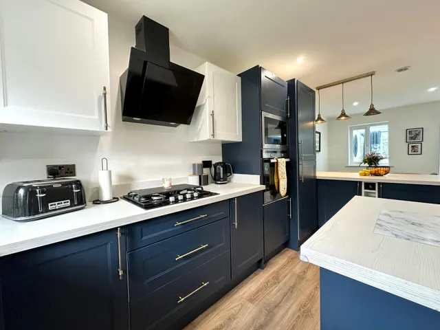 Photo 3 — Pitchwood Close, Wednesbury, Wednesbury, WS10