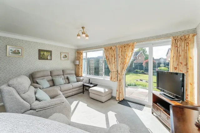 Saughall Road, Blacon, CH1, photo 2