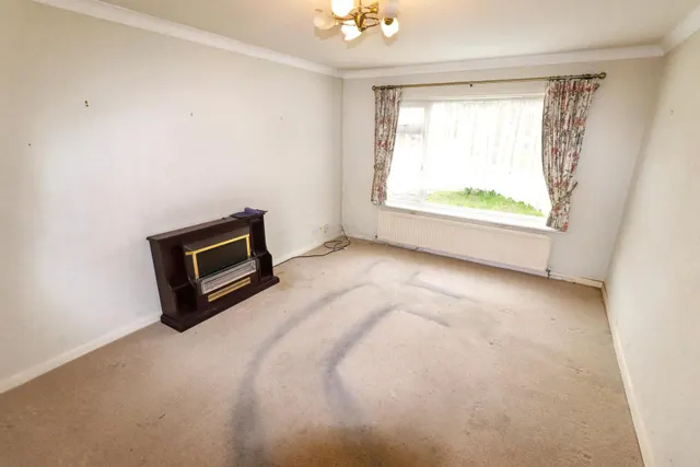 Photo 3 — Mountbatten Avenue, Pinchbeck, PE11