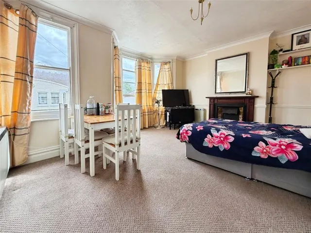 Otterfield Road, Yiewsley, UB7, photo 2