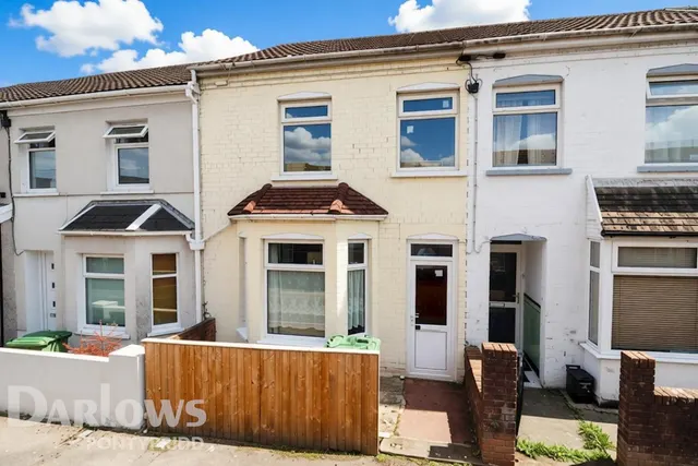 Kingsland Terrace, Pontypridd, photo 1