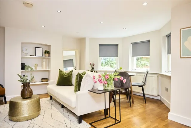 Mildenhall Road, London, E5, photo 3