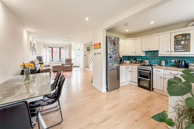 Wilstone Drive, St. Albans, AL4, photo 2