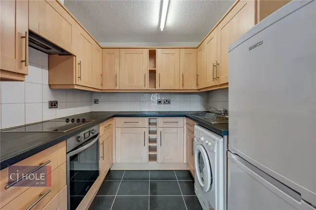 Collett Close, Hanham, BS15, photo 2