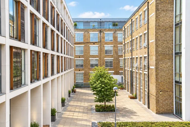 Liberty Street, London, SW9, photo 1