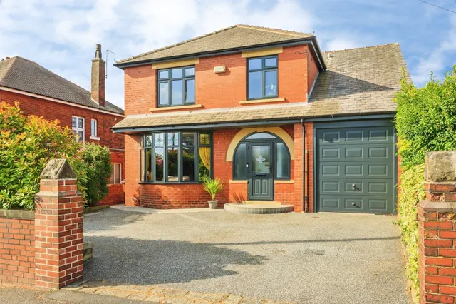 Kingsway, OSSETT, photo 1