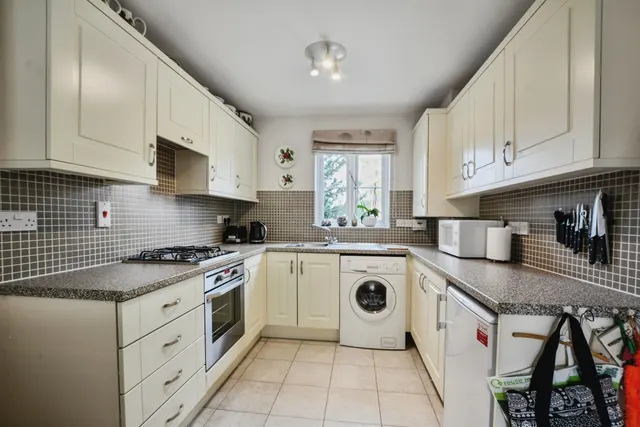 Granary Close, Spilsby, PE23, photo 3
