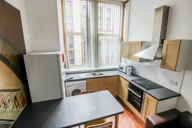 Photo 2 — 71 Whitworth Street, Manchester, M1 6LQ