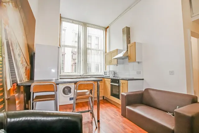 71 Whitworth Street, Manchester, M1 6LQ, photo 1