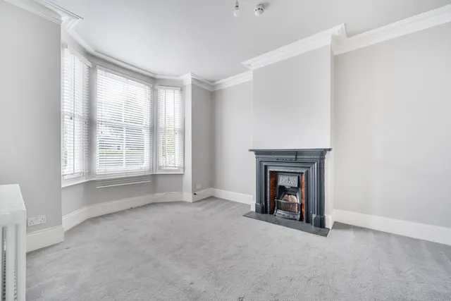 Photo 2 — Pembroke Road, Muswell Hill, London, N10