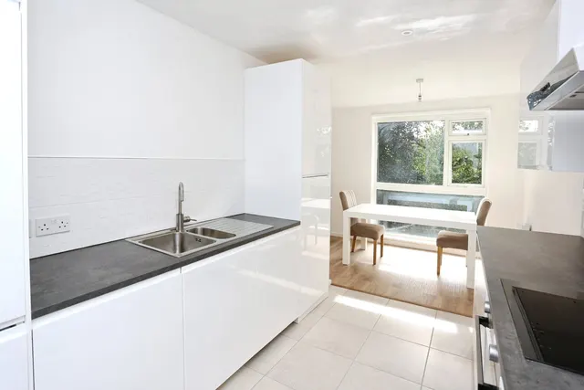 Mauldeth Road, Heaton Mersey, SK4, photo 3