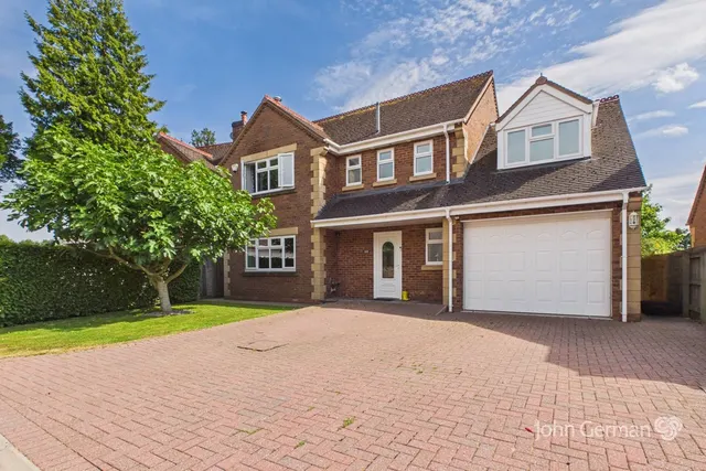 Mayfield Place, Mayfield, photo 1