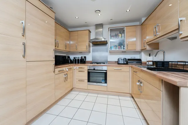 Carshalton Road, Carshalton, SM5, photo 2