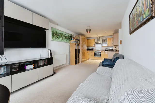Carshalton Road, Carshalton, SM5, photo 1