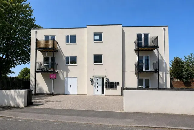 1 bedroom flat, Barton Hill Road, Bristol, BS5