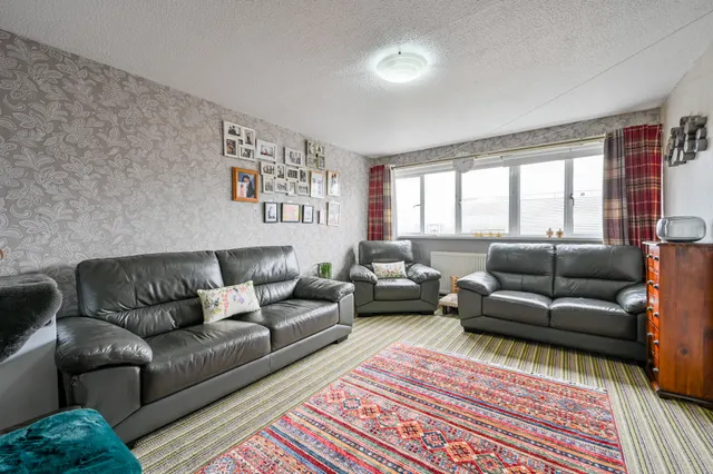 41 Cheyne Path, London, photo 1