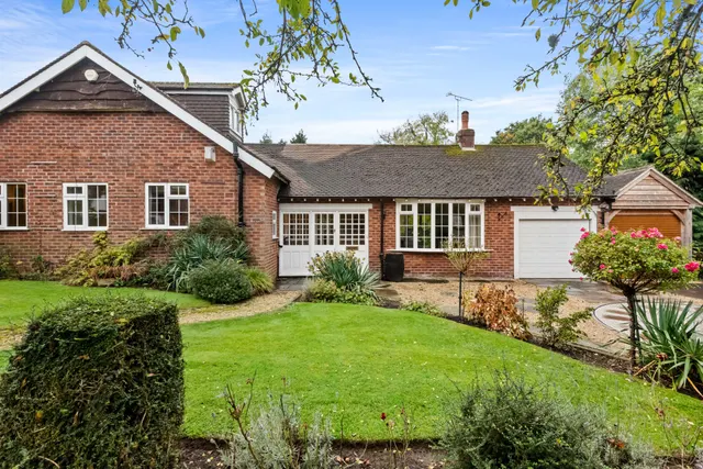 Brocklehurst Drive, Macclesfield, photo 1