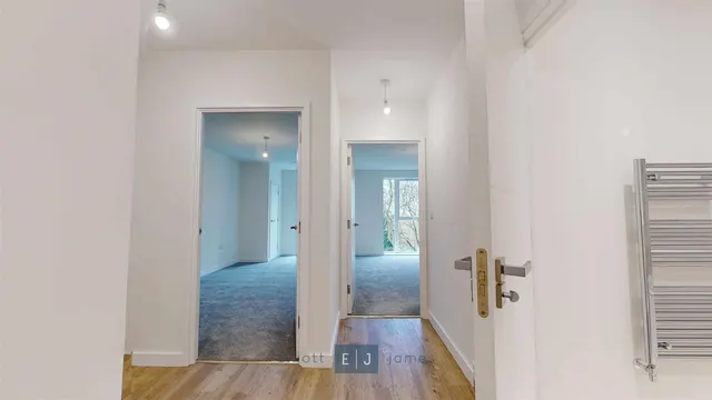 Academy Way, IG10, photo 2