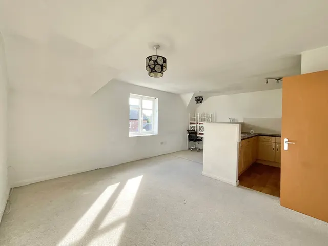 Byron Walk, Nantwich, CW5, photo 2