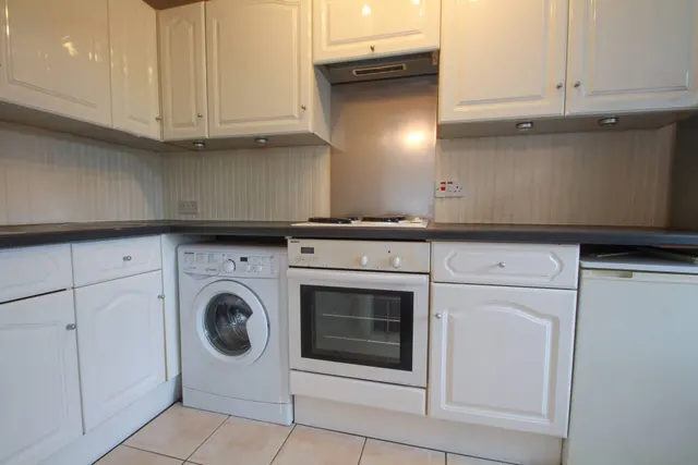 Photo 2 — Morvale Close, Belvedere, Kent, DA17