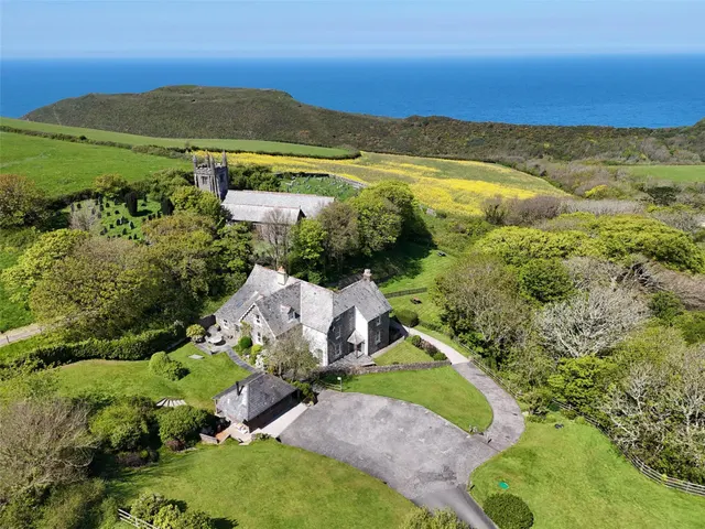 St. Gennys, Bude, photo 1