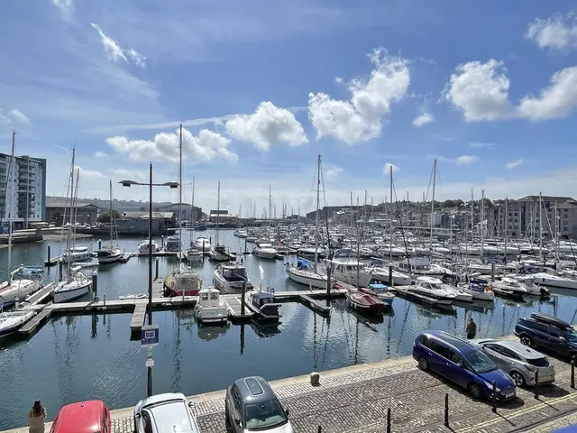 Lower Street, Plymouth, PL4, photo 2