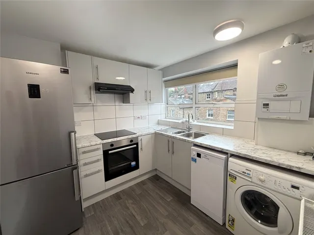 Bradley Road, London, N22, photo 1