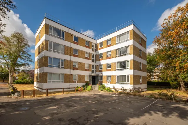 Manor Road, Teddington, TW11, photo 1