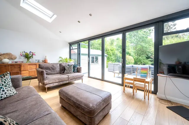 Ash Grove, Guildford, GU2, photo 3