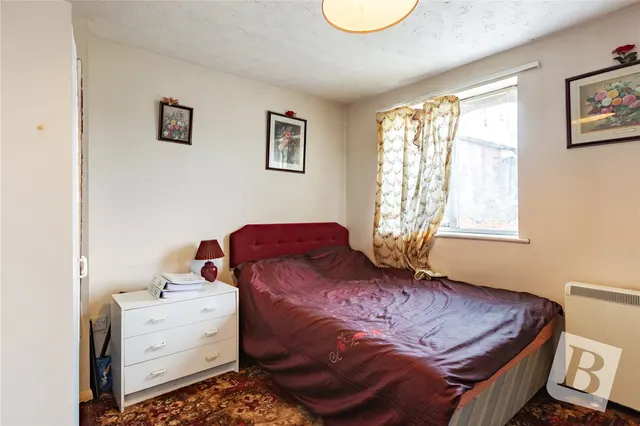 Photo 3 — Honey Close, Dagenham, RM10
