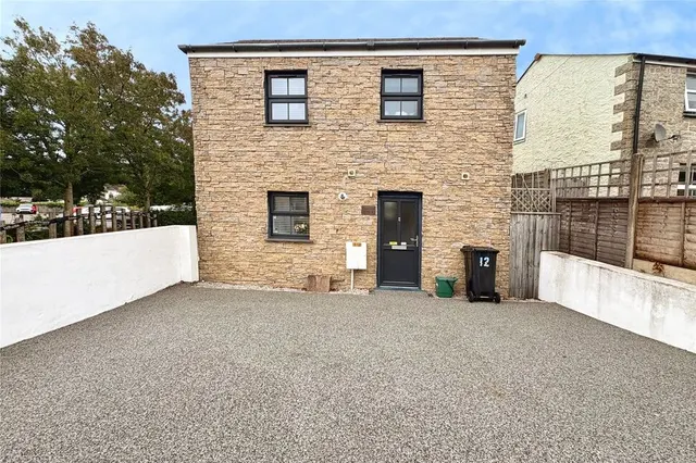 Rosewarne Road, Camborne, Cornwall, TR14, photo 1