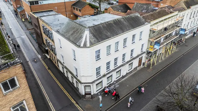 Photo 2 — 50 High Street, Evesham