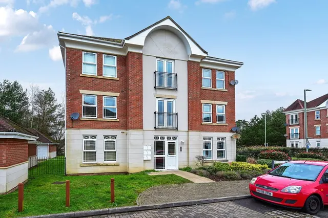 Brock Close, Deepcut, GU16, photo 1