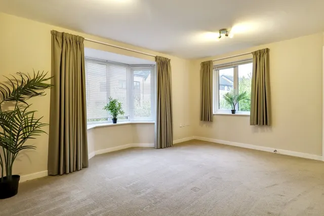 Isinglass Drive, Edlington, DN12, photo 3