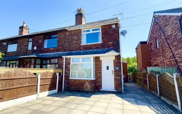Chadwick Road, St Helens, photo 1