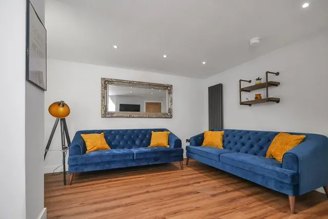 Bankfield Avenue, Victoria Park, M13, photo 3