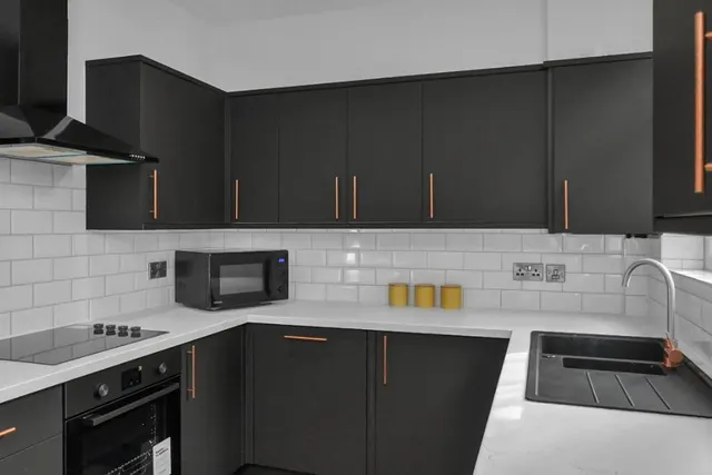 Bankfield Avenue, Victoria Park, M13, photo 2