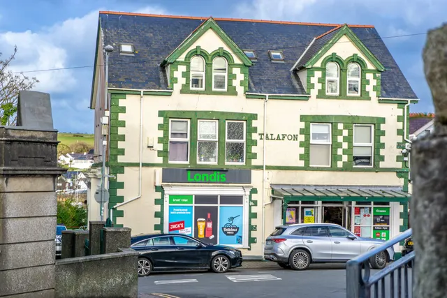 Talafon Flat 2, Abersoch, Pwllheli, Gwynedd, LL53 7DL, photo 1