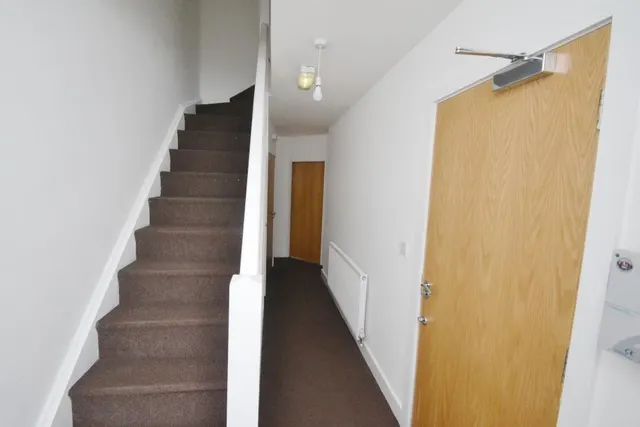 Plymouth View, Manchester, M13, photo 3